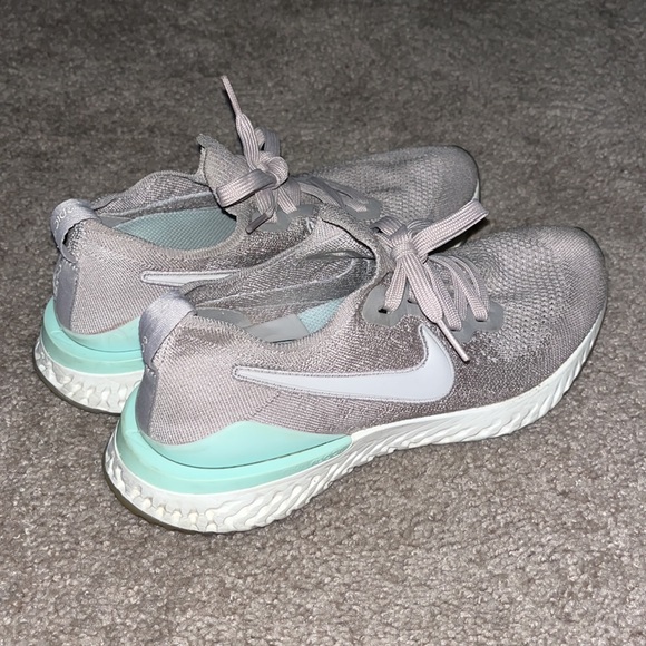 Worn Nike Epic React women’s sneakers size 9 - Picture 4 of 6